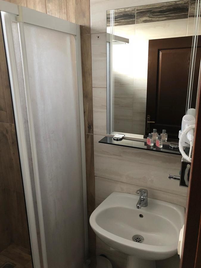Gulistan Hotel Zara エクステリア 写真